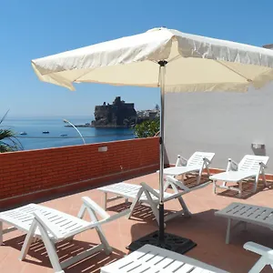 bb-blu-e-il-castello.sicilyhotelsitaly.net/